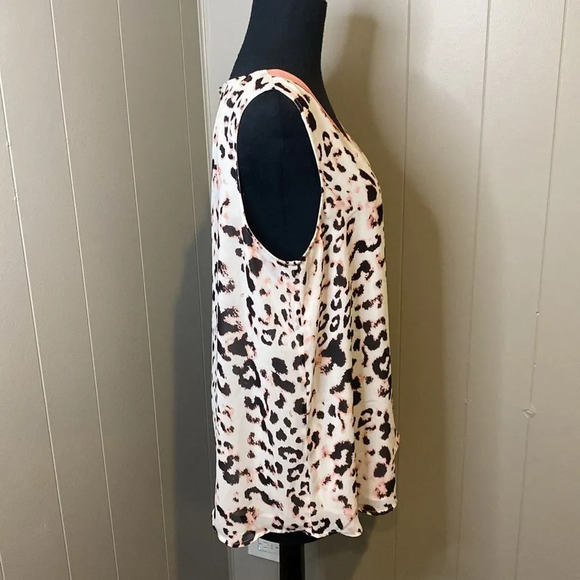 Vince Camuto Medium Tank Top Leopard Print Sheer Lining Pleated - Picture 3 of 8